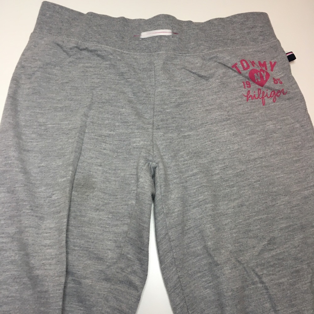 Tommy hilfiger gray sweatpants kids M